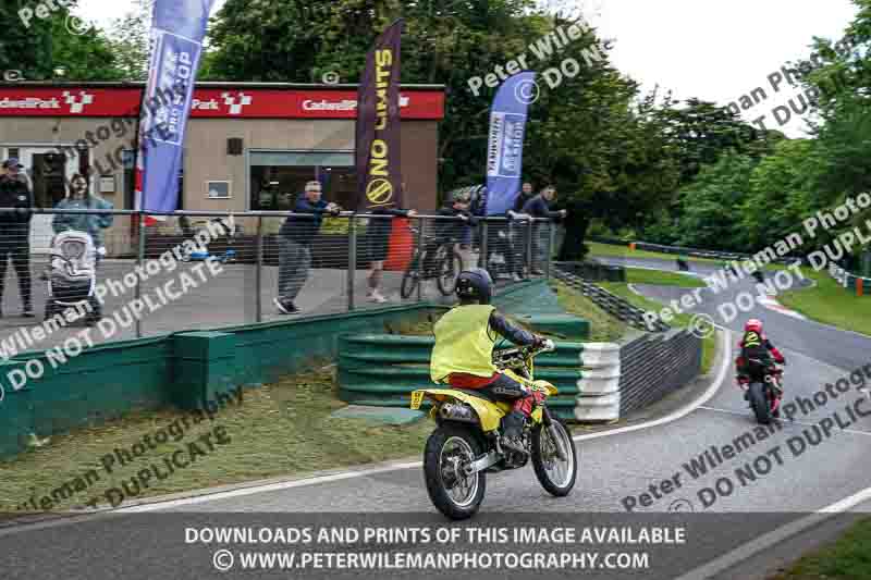 cadwell no limits trackday;cadwell park;cadwell park photographs;cadwell trackday photographs;enduro digital images;event digital images;eventdigitalimages;no limits trackdays;peter wileman photography;racing digital images;trackday digital images;trackday photos